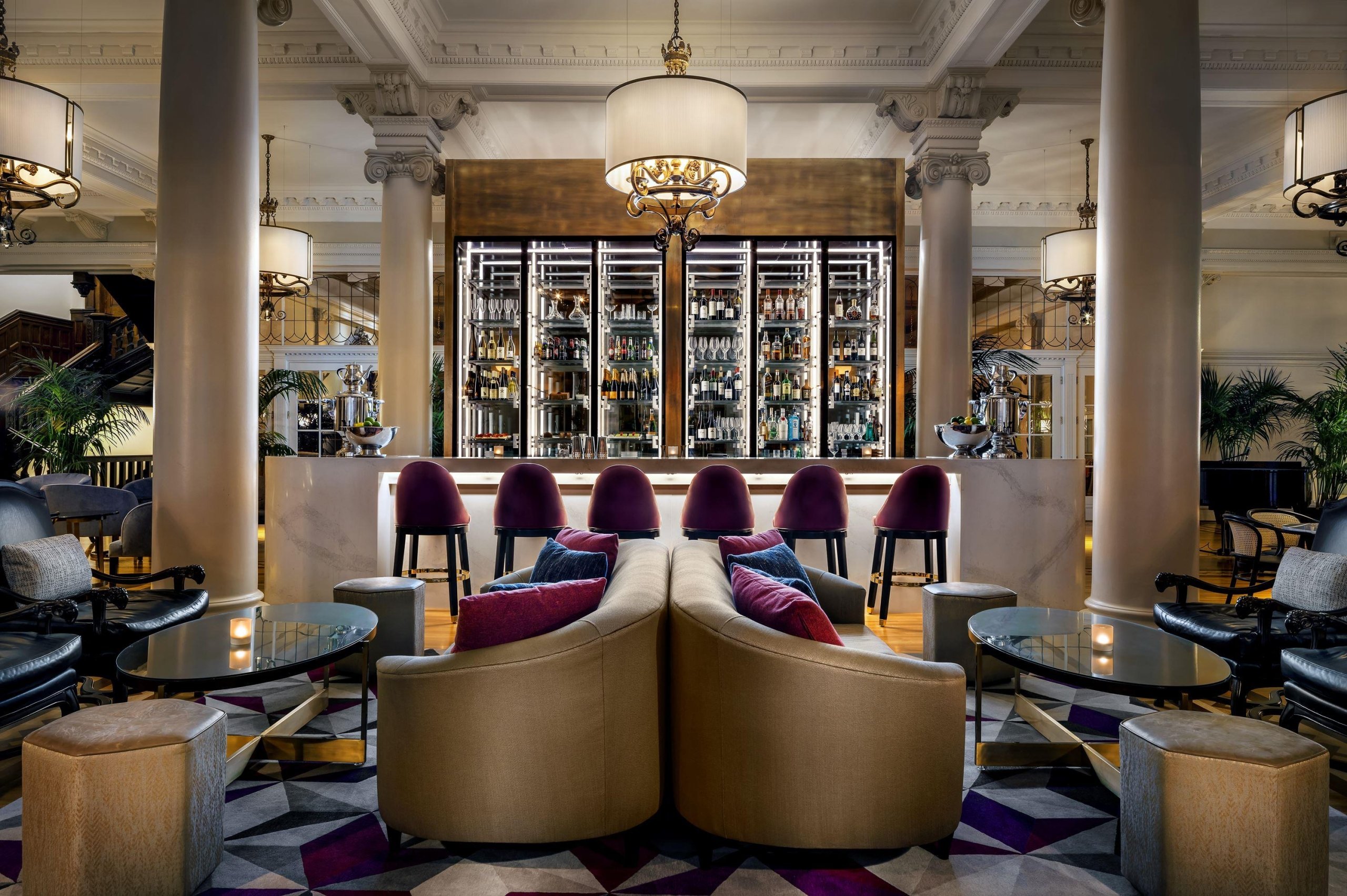 Lobby Lounge Bar Seating