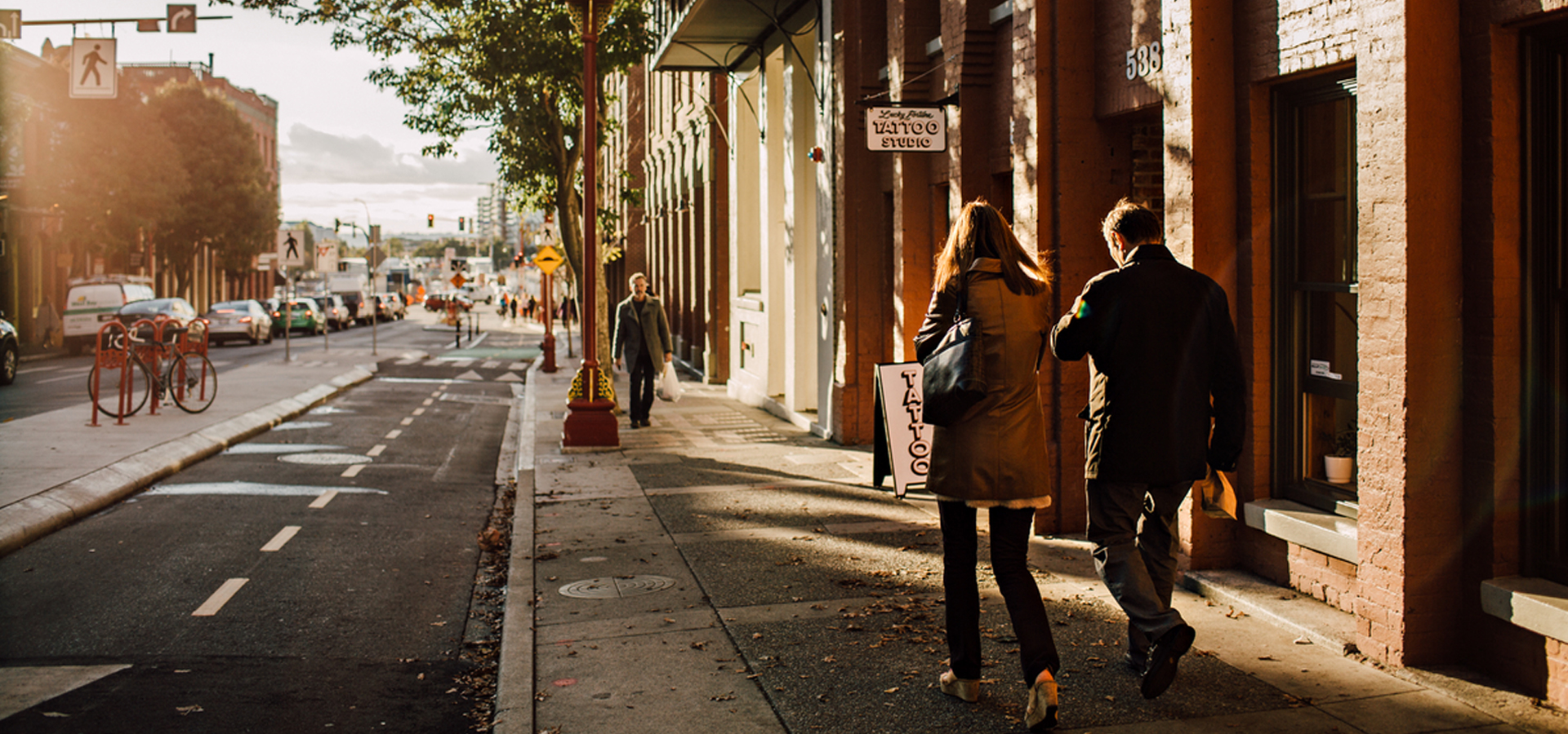 Couple walking through Victoria